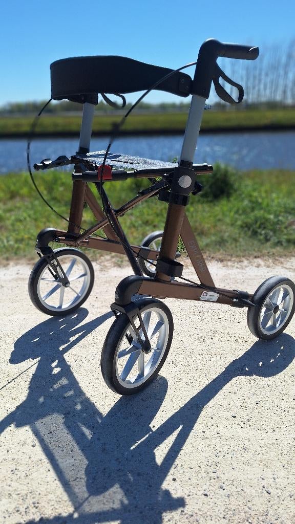 Aangeboden:Rehasense Rollator Explorer Outdoor, Diversen, Rollators, Ophalen of Verzenden, Opvouwbaar, Zo goed als nieuw