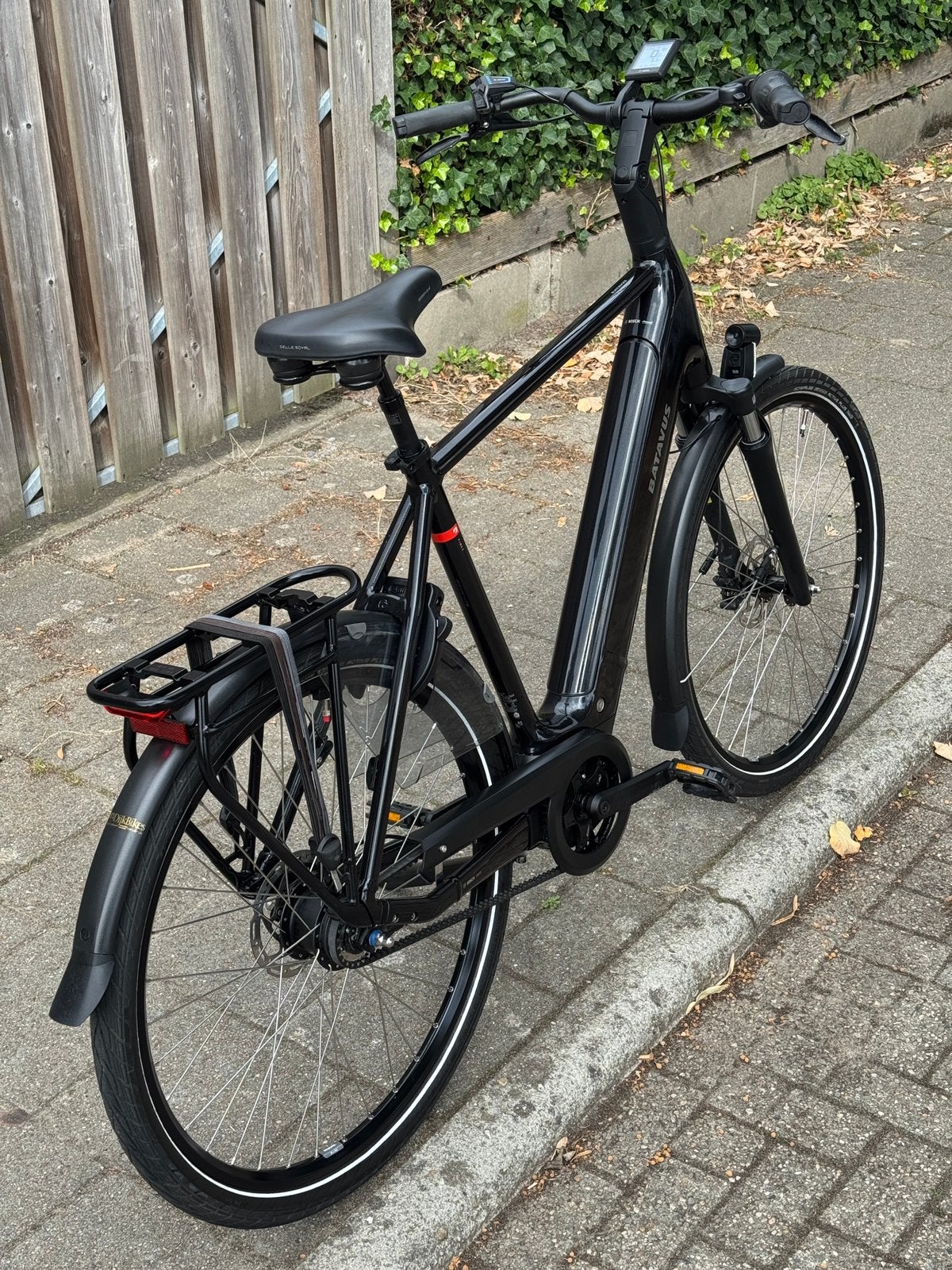 Foto 7 van Zeer nette Batavus Finex Exclusive 61 Bosch smart Belt-drive