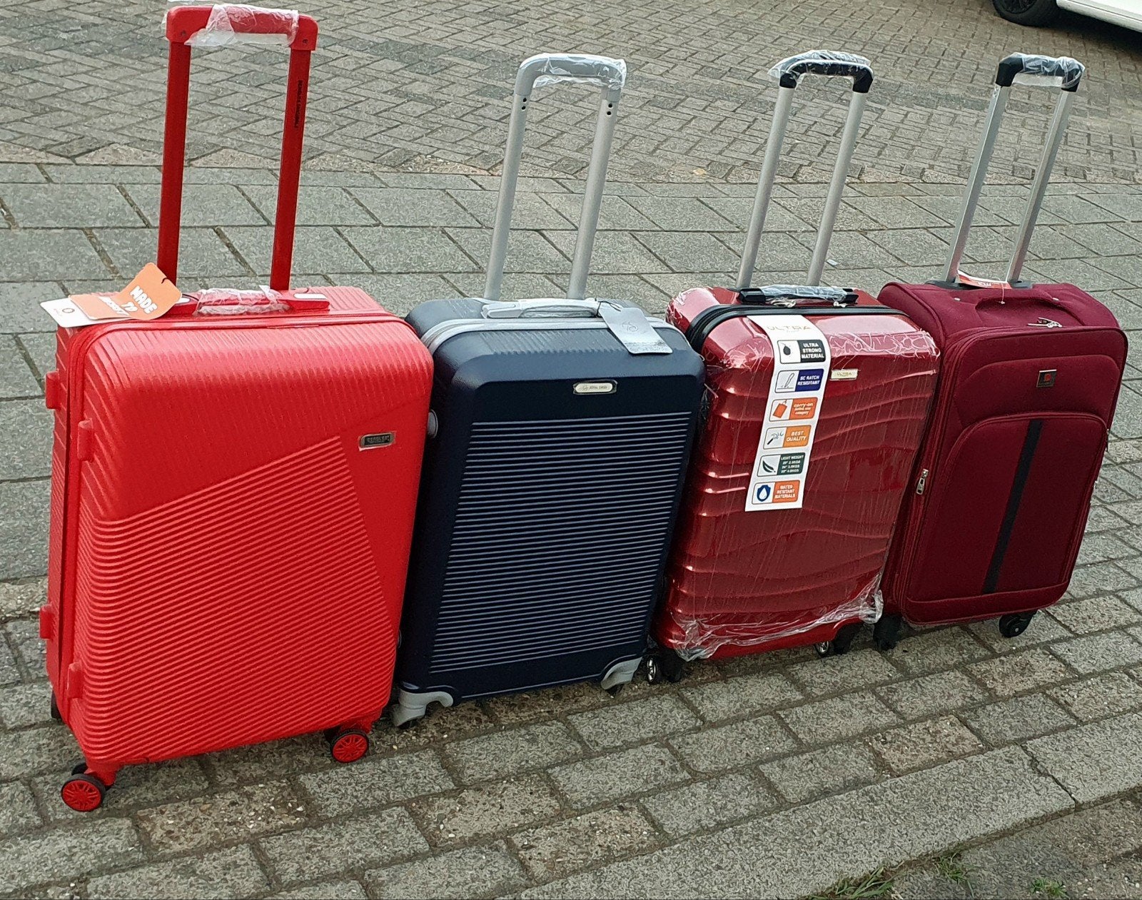 Diverse koffers voor € 25 per stuk OP=OP NIEUW, Hard kunststof, Ophalen of Verzenden, Koffer, 70 cm of meer