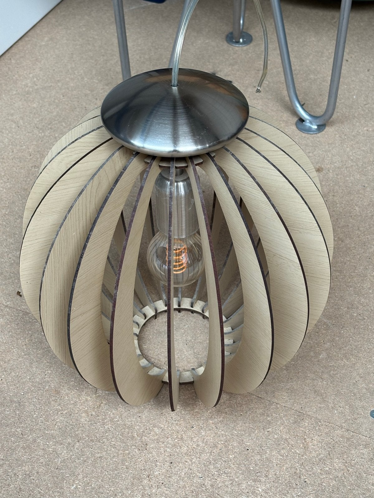 Moderne houten hanglamp - Uniek design, Ophalen, Minder dan 50 cm, Zo goed als nieuw, Minder dan 25 cm