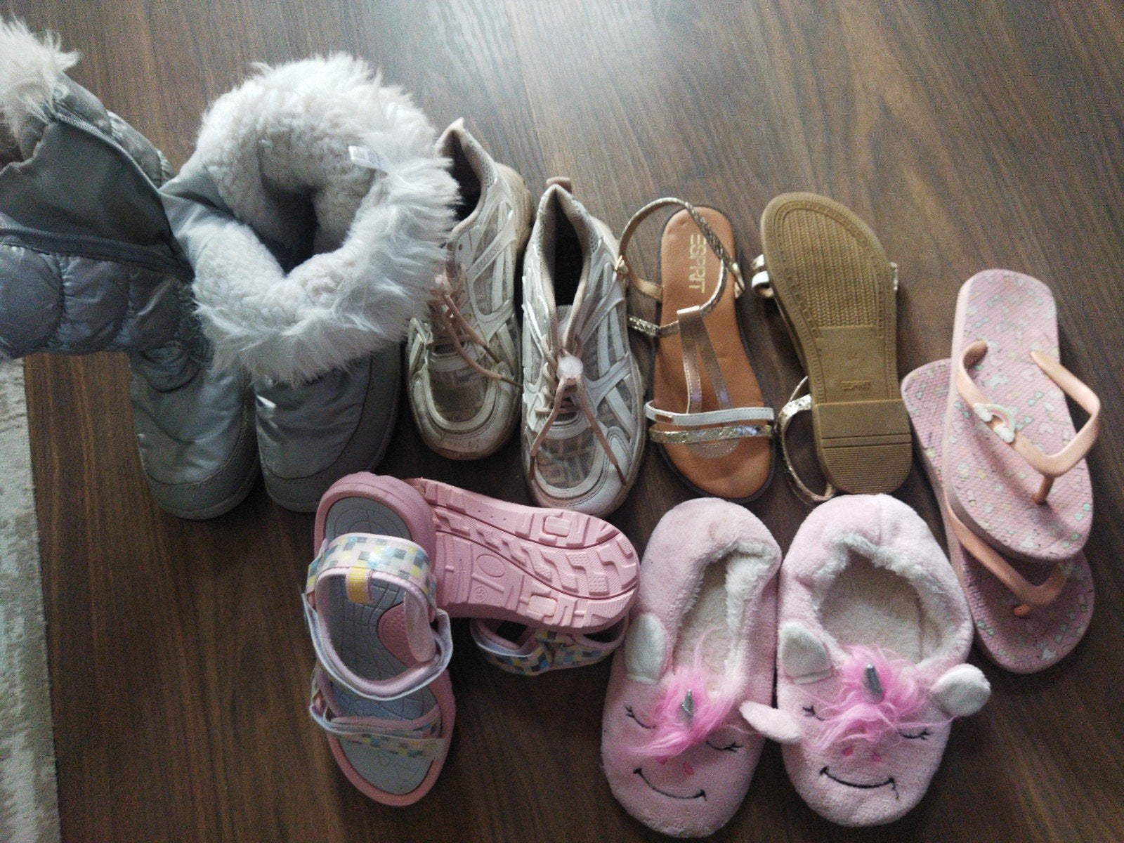 Diverse schoenenpakket: laarzen, sneakers, sandalen, pantoff, Ophalen, Gedragen, Overige kleuren, Lage of Enkellaarzen