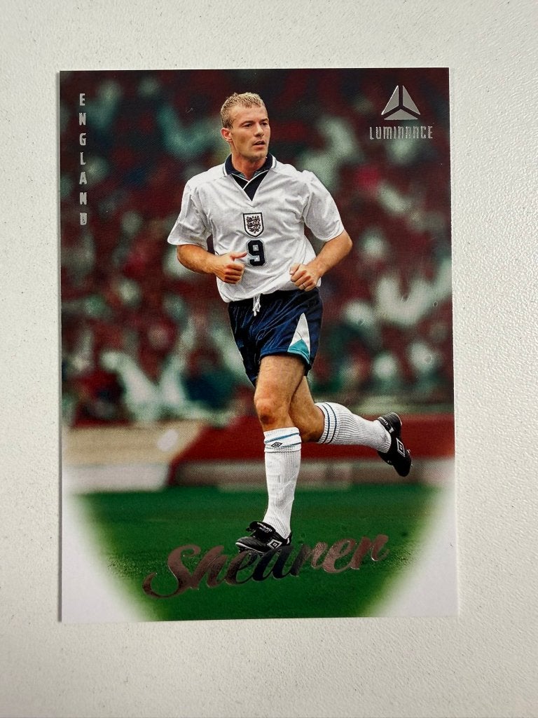 20 Alan Shearer Vertical Luminance England 2026, Ophalen of Verzenden, Nieuw, Buitenlandse clubs, Poster, Plaatje of Sticker