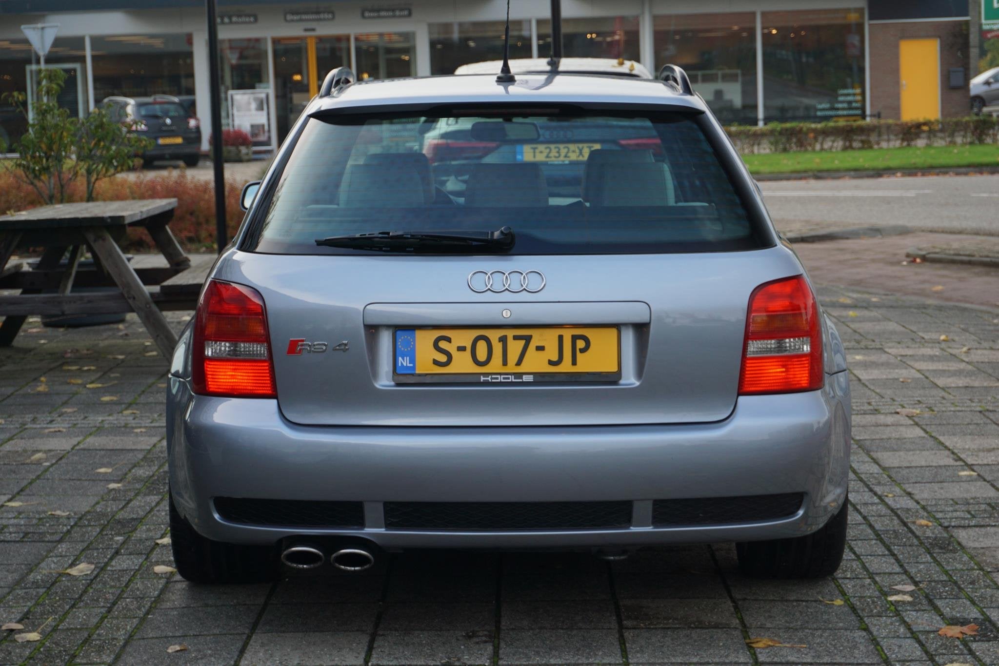Foto 10 van Audi RS4 Avant 2.7 V6 quattro