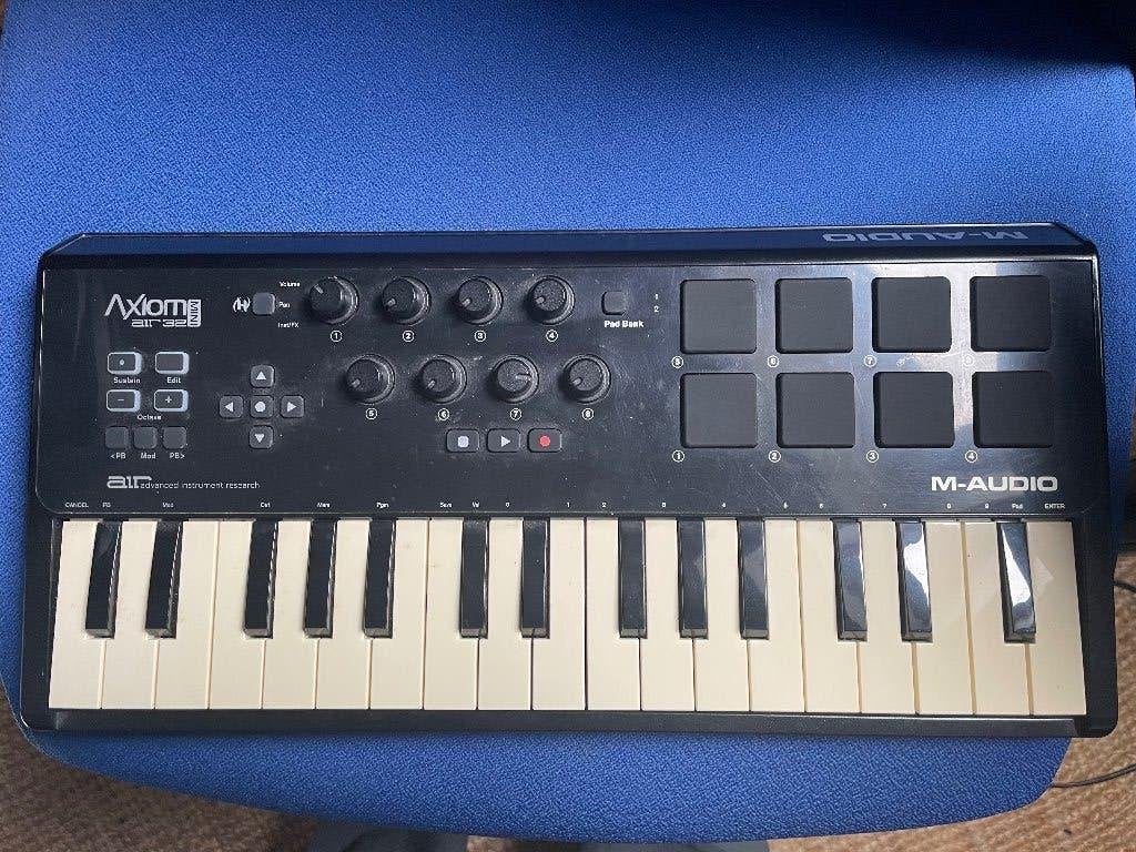 M-Audio Axiom air 32 mini, Overige merken, Gebruikt, Midi-aansluiting, Overige aantallen