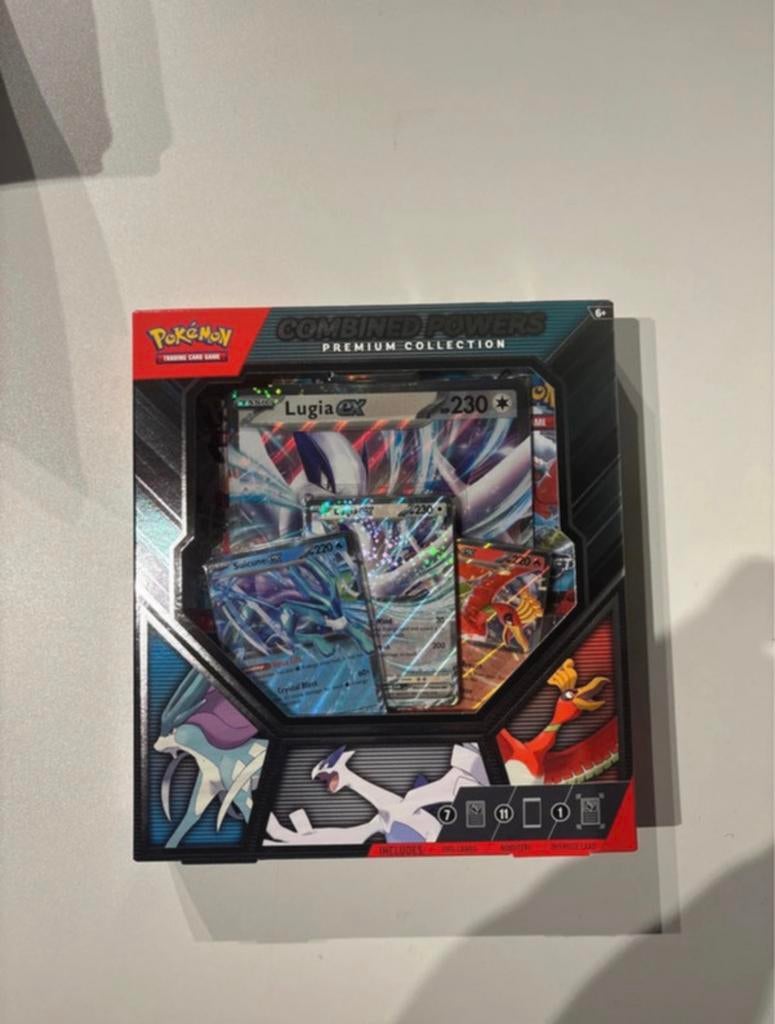 Pokemon combined powers premium collection New / Sealed, Ophalen of Verzenden, Nieuw, Overige typen, Foil