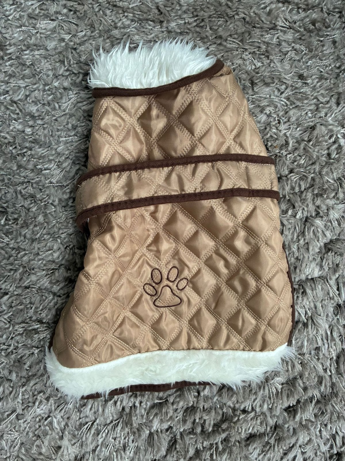 Hondenjas ruglengte 40 cm, Dieren en Toebehoren, Hondenkleding, Ophalen of Verzenden, Zo goed als nieuw, Hondenjas