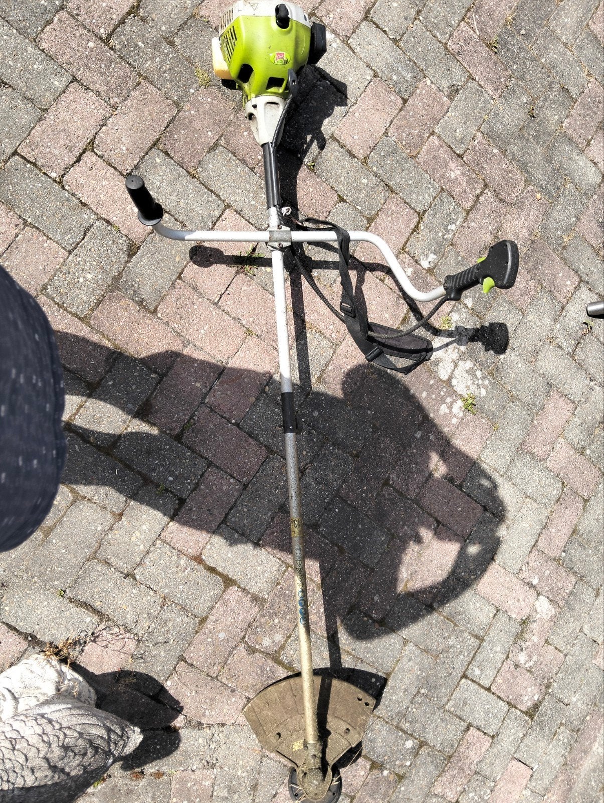 Benzine Grastrimmer, Ophalen, Benzine, Gebruikt, 30 tot 50 cm