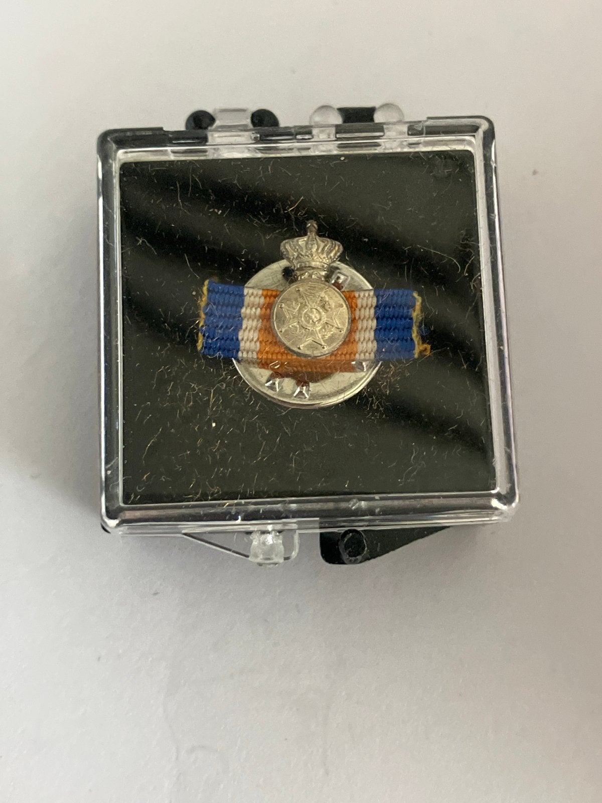 Reversbaton Eremedaille Orde van Oranje-Nassau, Verzamelen, Gebruikt, Ophalen of Verzenden, X, Overige onderwerpen