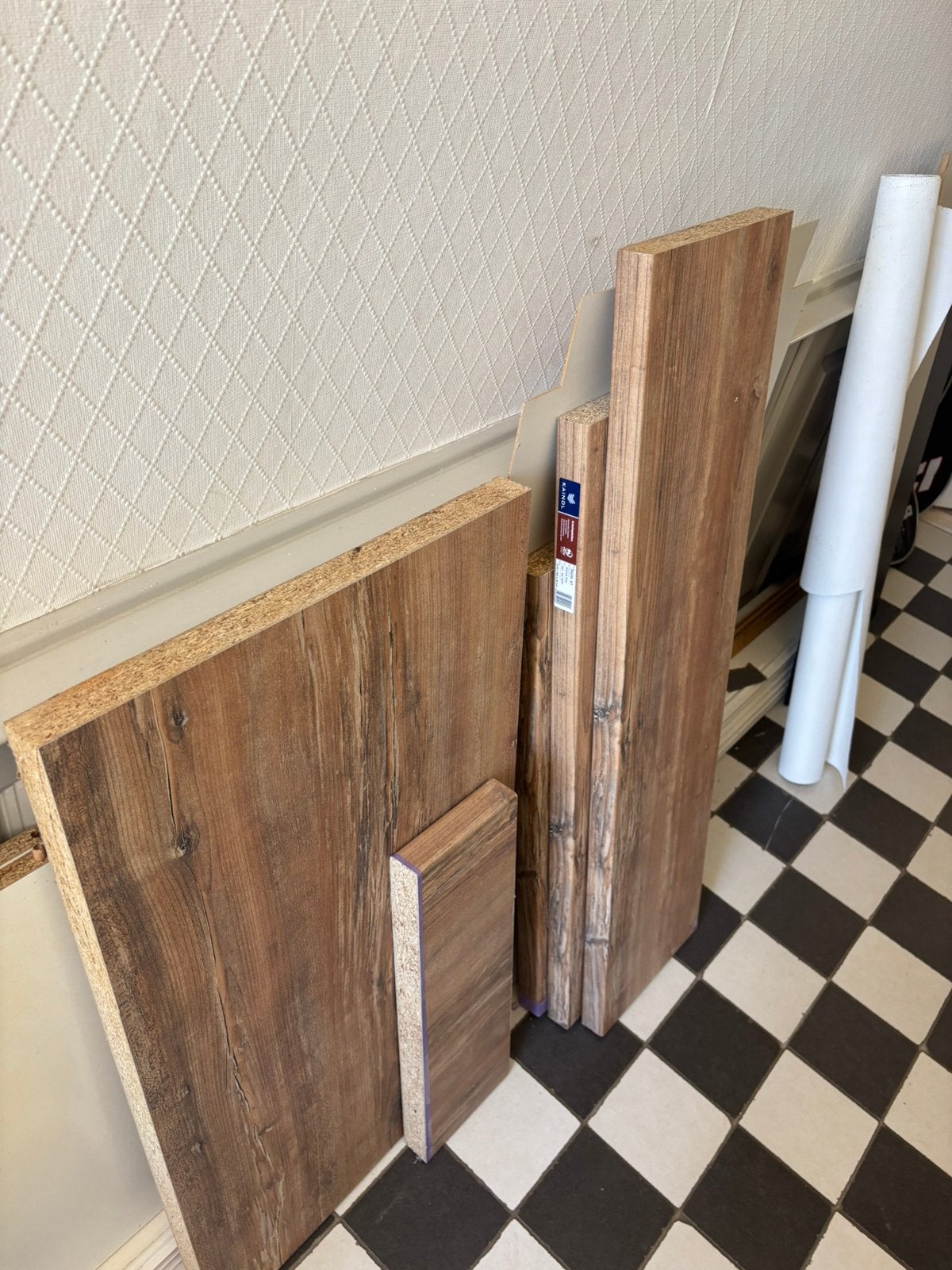 Reststukken keukenblad arizona pine Kaindl gratis, Doe-het-zelf en Verbouw, Hout en Planken, Ophalen, Minder dan 25 mm, Plank