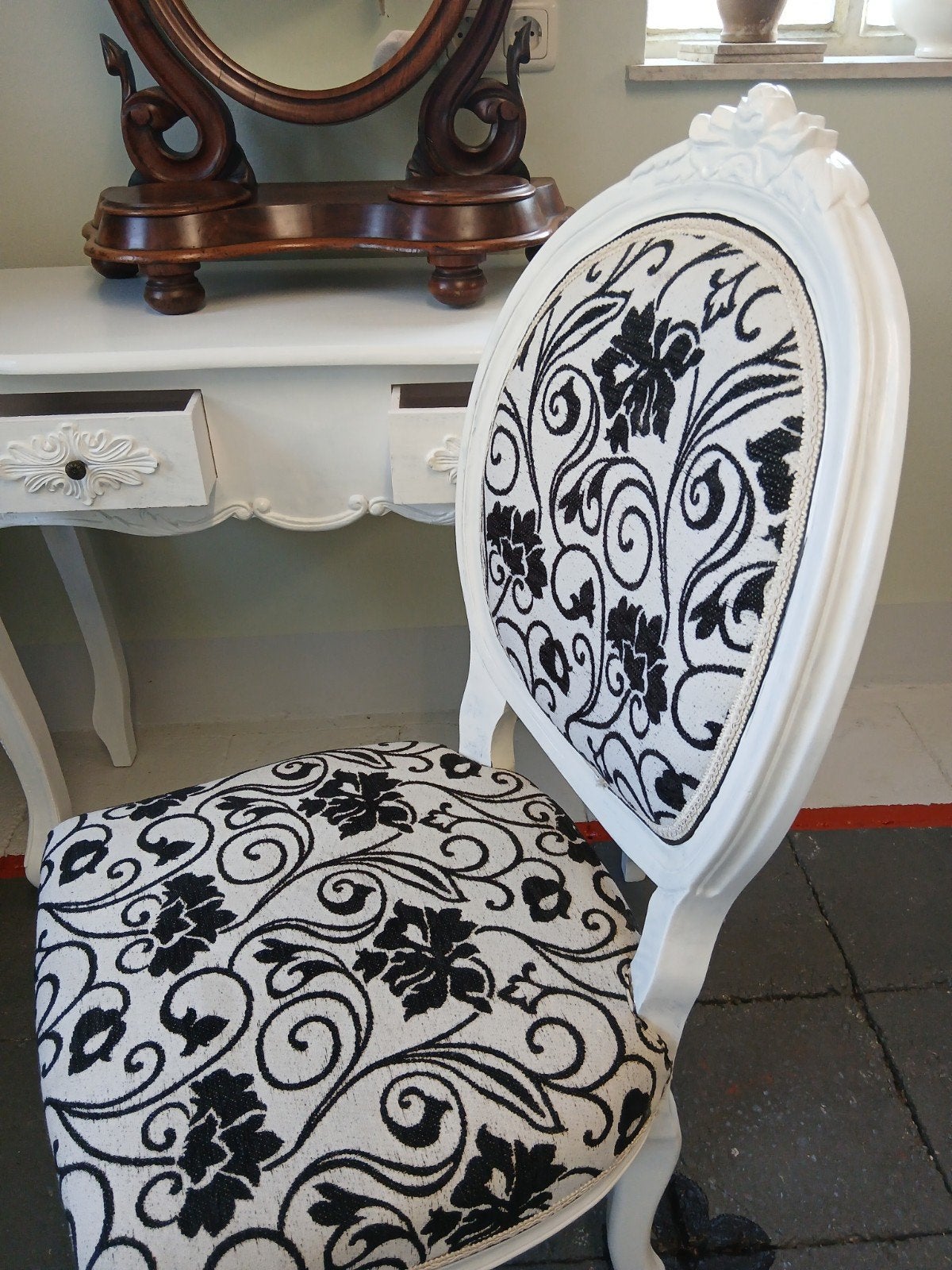 Kaptafel met stoel en spiegel, Ophalen of Verzenden