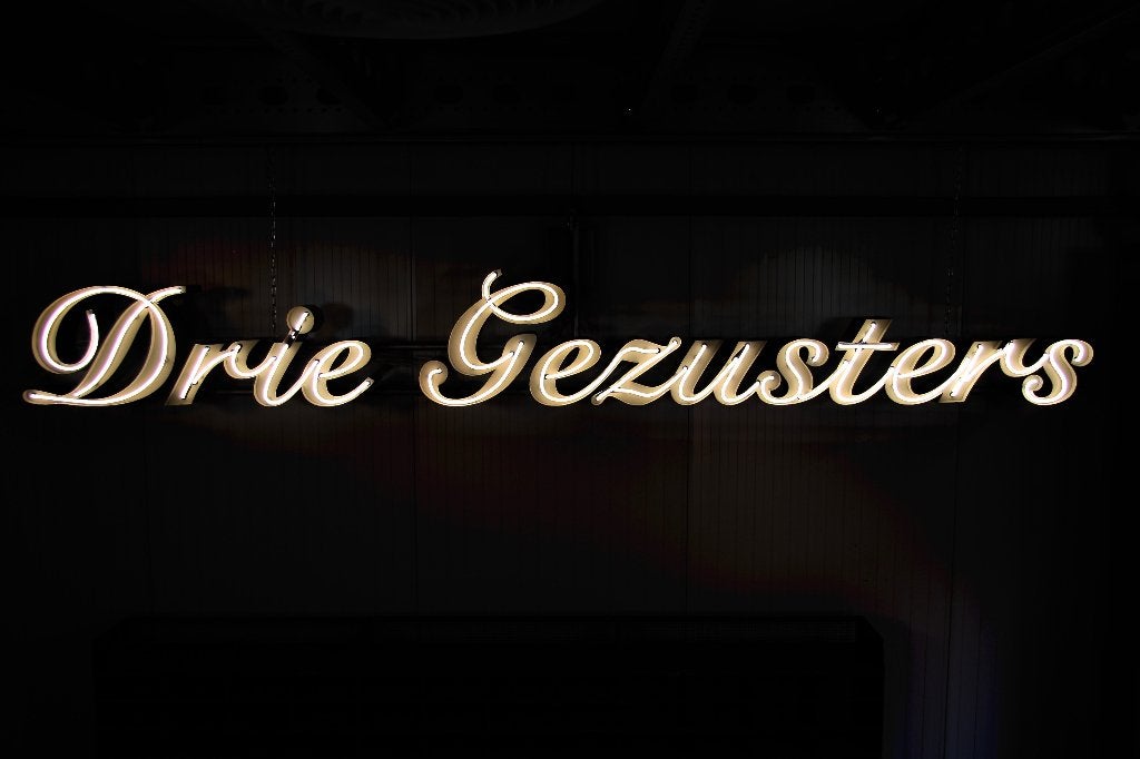oude neon reclame drie gezusters groningen grote markt zgan, Ophalen, Zo goed als nieuw, Lichtbak of (neon) lamp