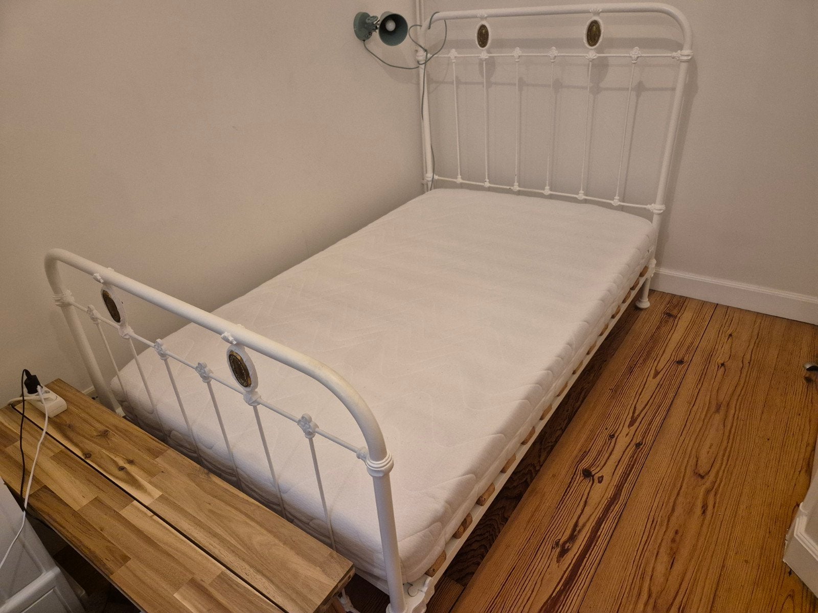 Frans antiek spijlen bed twijfelaar + lattenbodem en matras, Ophalen, Overige materialen, Gebruikt, Wit