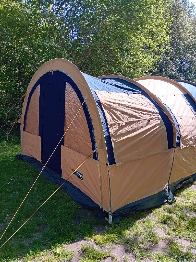 Tent, Ophalen, Gebruikt, Tot en met 4