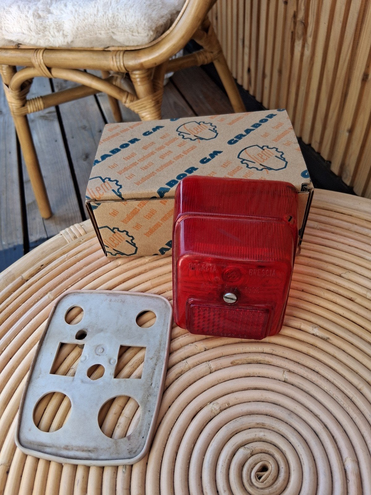Origineel Vespa V50 Achterlicht 1965, Fietsen en Brommers, Brommeronderdelen | Oldtimers, Ophalen of Verzenden