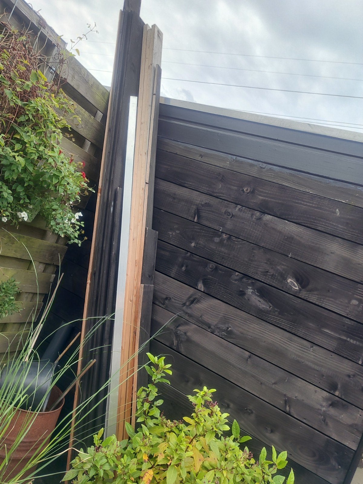 Diverse houten planken en balken, Doe-het-zelf en Verbouw, Hout en Planken, Ophalen, Gebruikt, Balk, Overige houtsoorten