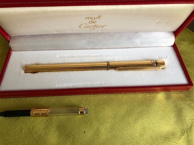 Stylo bille « Les MUST de CARTIER Paris » Vendôme Plaqué OR, Verzamelen, Overige merken, Verzenden, Met doosje, Zo goed als nieuw
