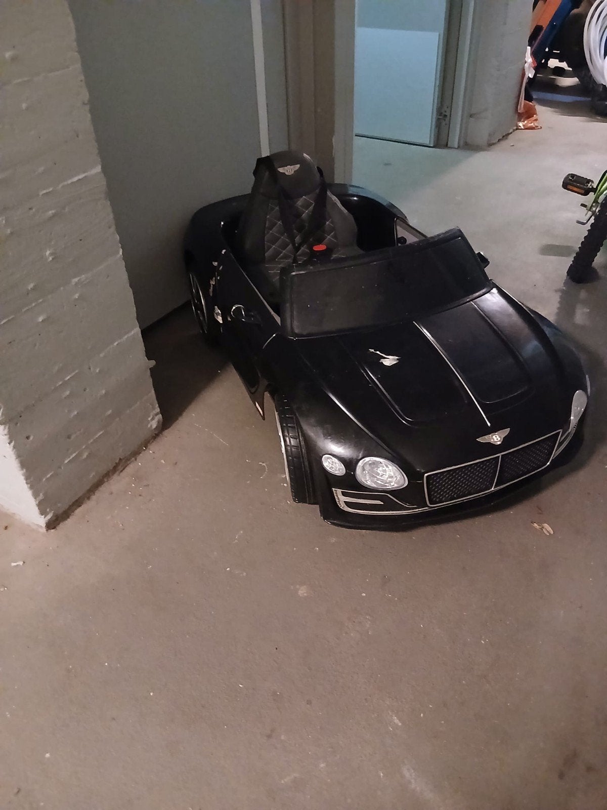 Defecte elektrische kinderauto (zonder oplader), Kinderen en Baby's, Speelgoed | Buiten | Voertuigen en Loopfietsen, Gebruikt
