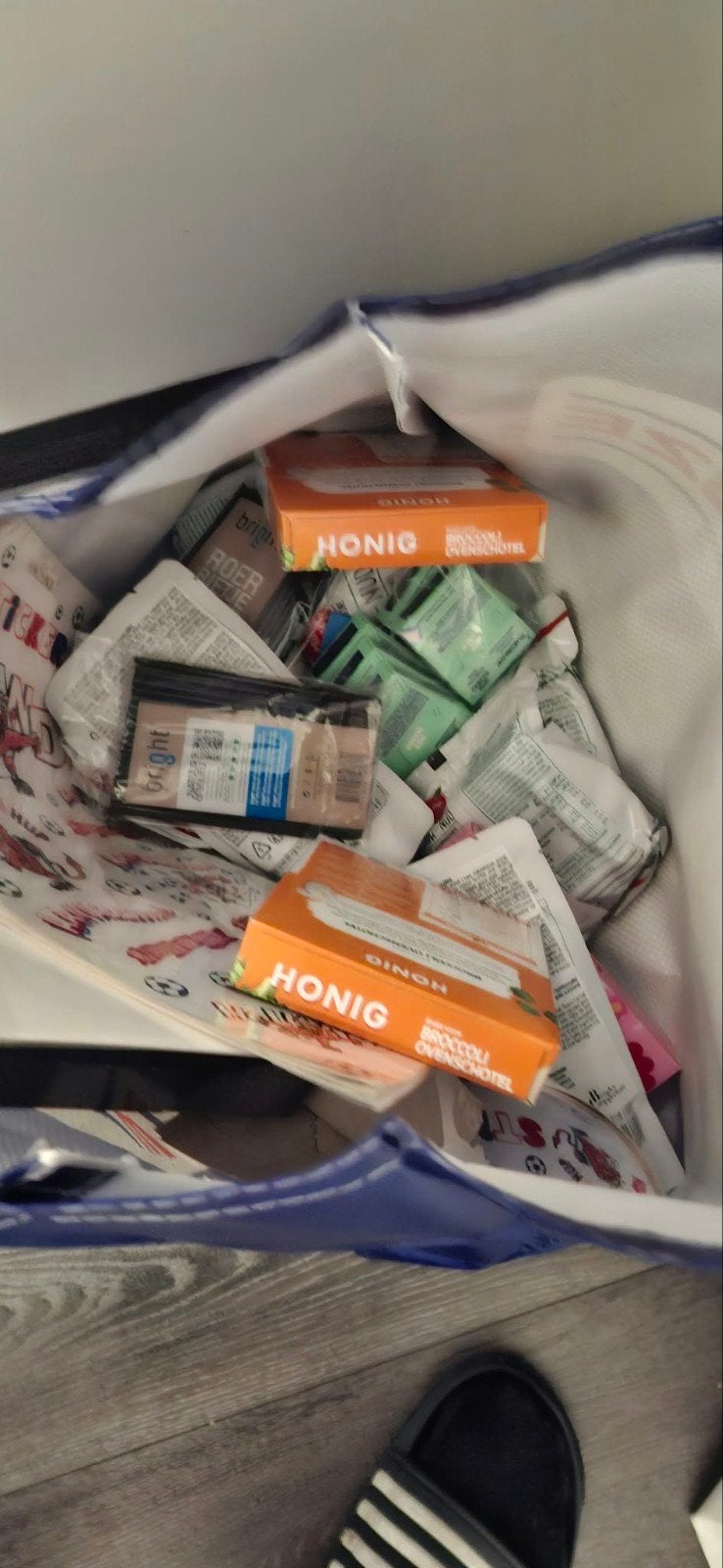 gratis tas met noedels ect., Ophalen of Verzenden