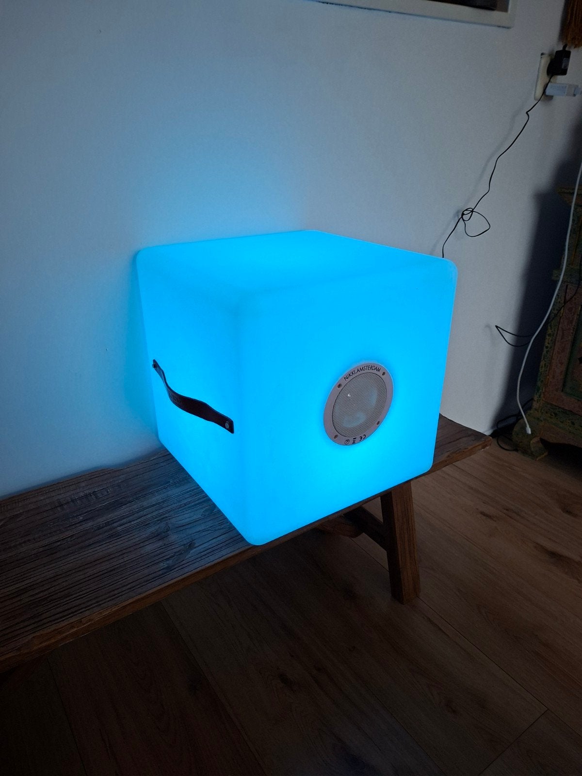 Hippe The Cube Nikki Amsterdam meerkleurige led kubus, 45 tot 60 cm, Minder dan 55 cm, Rond, Ophalen of Verzenden