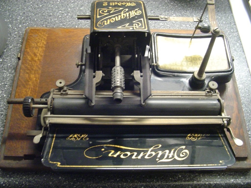 AEG Mignon 2  schrijfmachine 1905, Ophalen