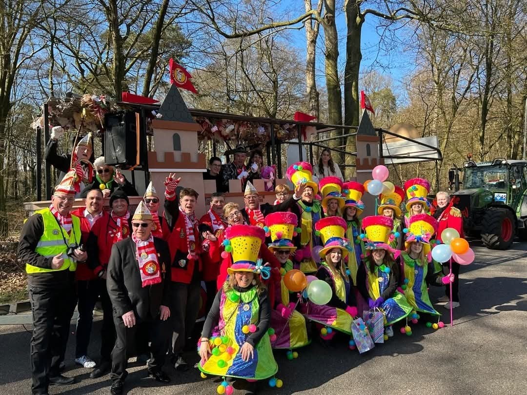 Carnavals loopgroep 15 personen, Ophalen, Gebruikt, Feestartikel, Carnaval
