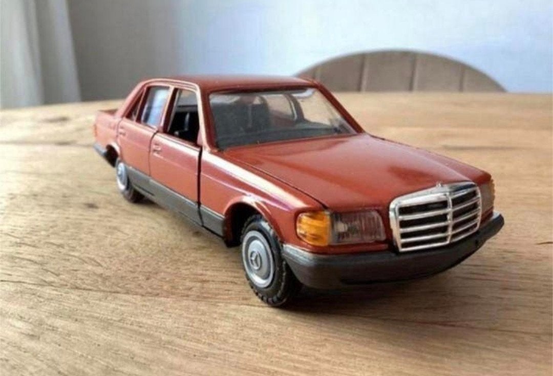 Mercedes-Benz 280 S / SE / SEL W126 – NZG Modelle 1:35, Ophalen of Verzenden, Gebruikt, Auto, Overige merken