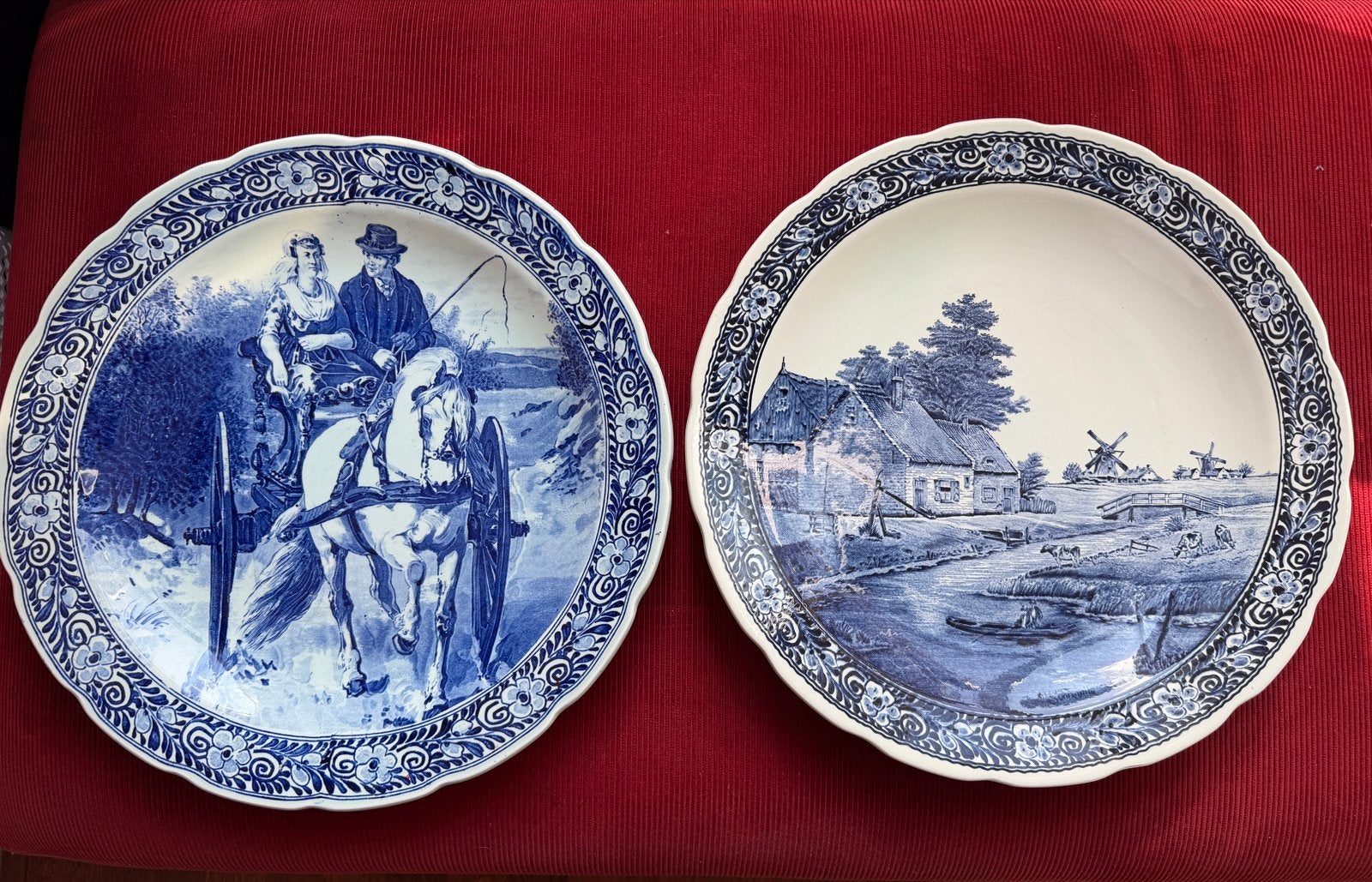 Set van 2 antieke Delfts blauwe wandborden, Ophalen
