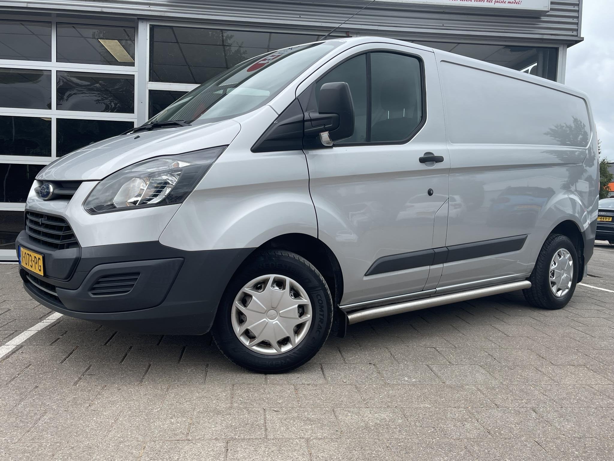 Ford Transit Custom 270 2.0 TDCI L1H1 Economy Edition /BTW/3, Voorwielaandrijving, Stof, 4 cilinders, Met garantie (alle)