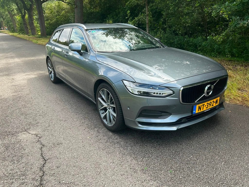 Volvo V90 2.0 D4 Momentum, Euro 6, 1634 kg, Diesel, 22 km/l