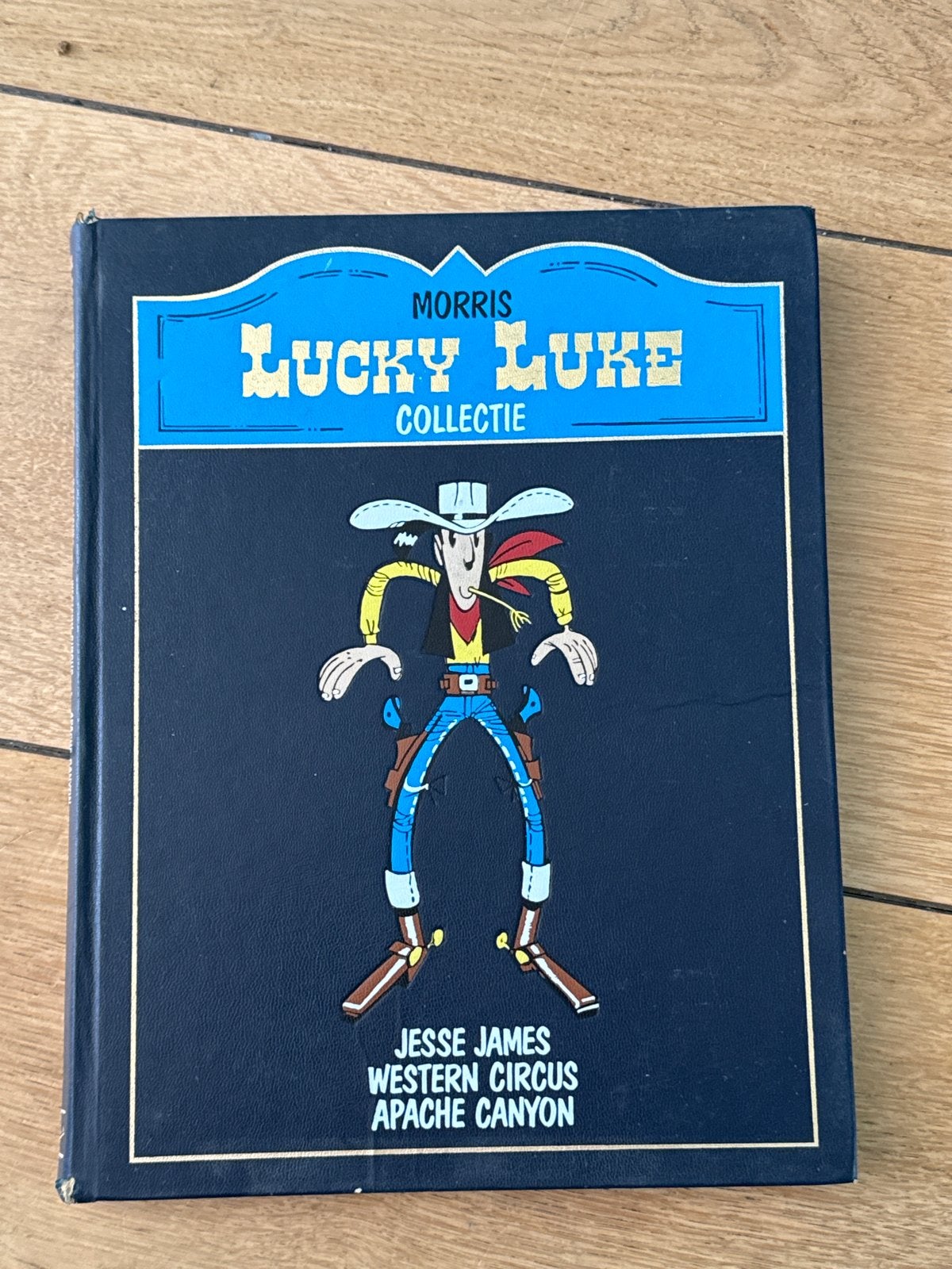 Lucky Luke Collectie: Jesse James, Western Circus, Apache Ca, Boeken, Meerdere stripboeken, Ophalen of Verzenden, Gelezen