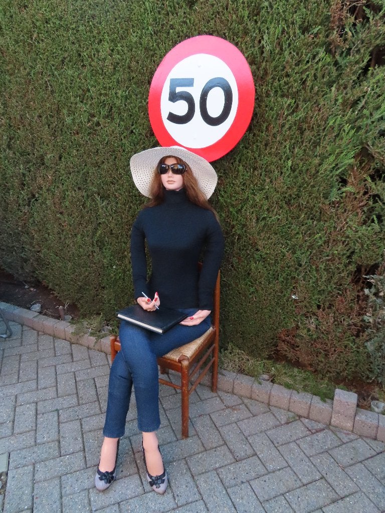 50 jarige verjaardag! Sarah pop levensgroot netjes gekleed, Ophalen, Nieuw, Abraham of Sarah