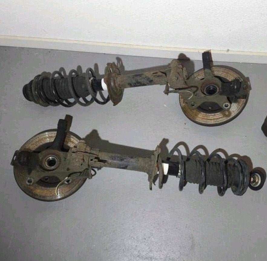 2x Veerpoot en fusee 2014-2020 Aygo/C1/108 links en rechts., Ophalen of Verzenden