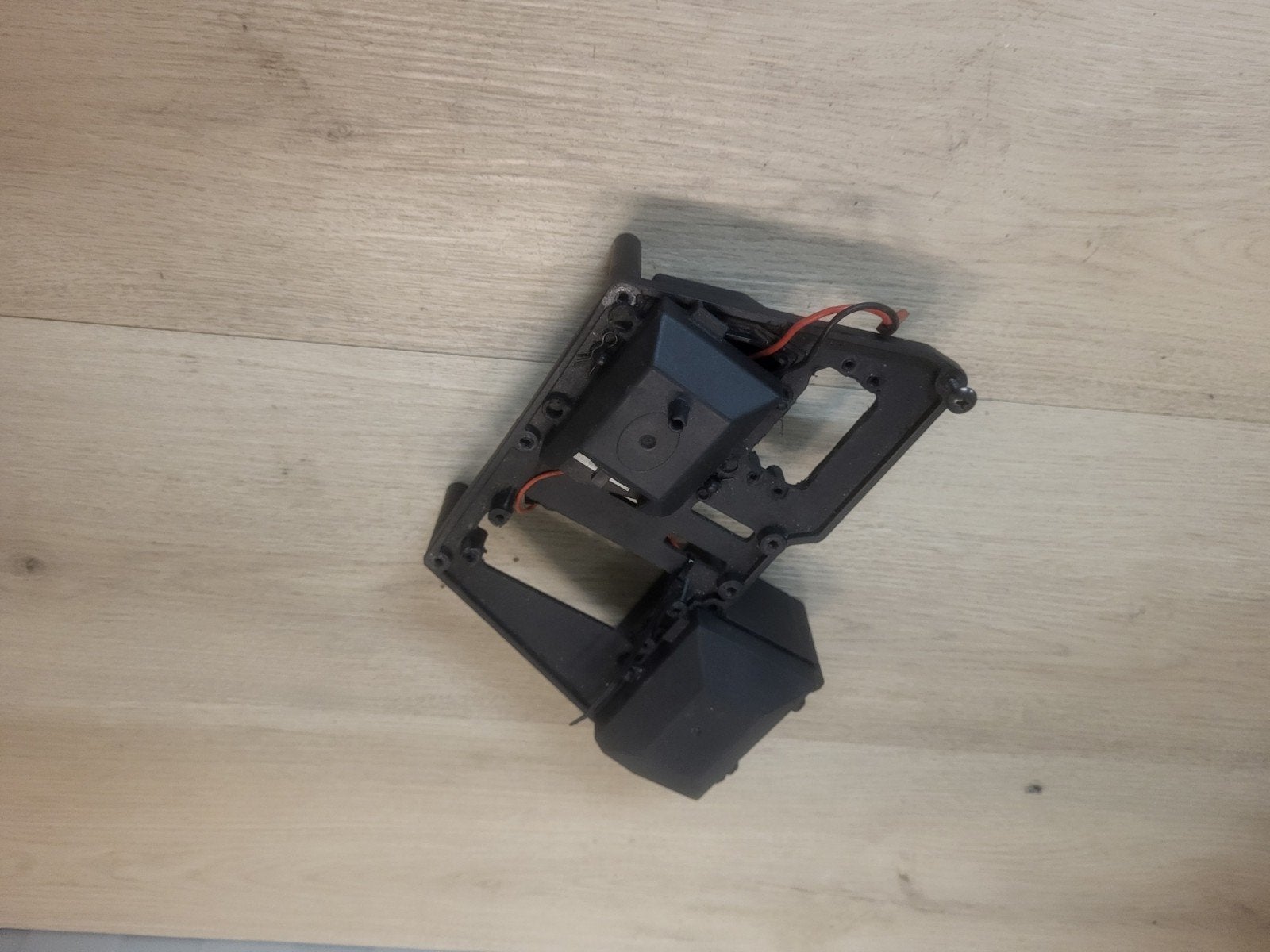 reely carbon fighter servobox, Hobby en Vrije tijd, Ophalen of Verzenden, Nieuw, Overige schalen, Onderdeel