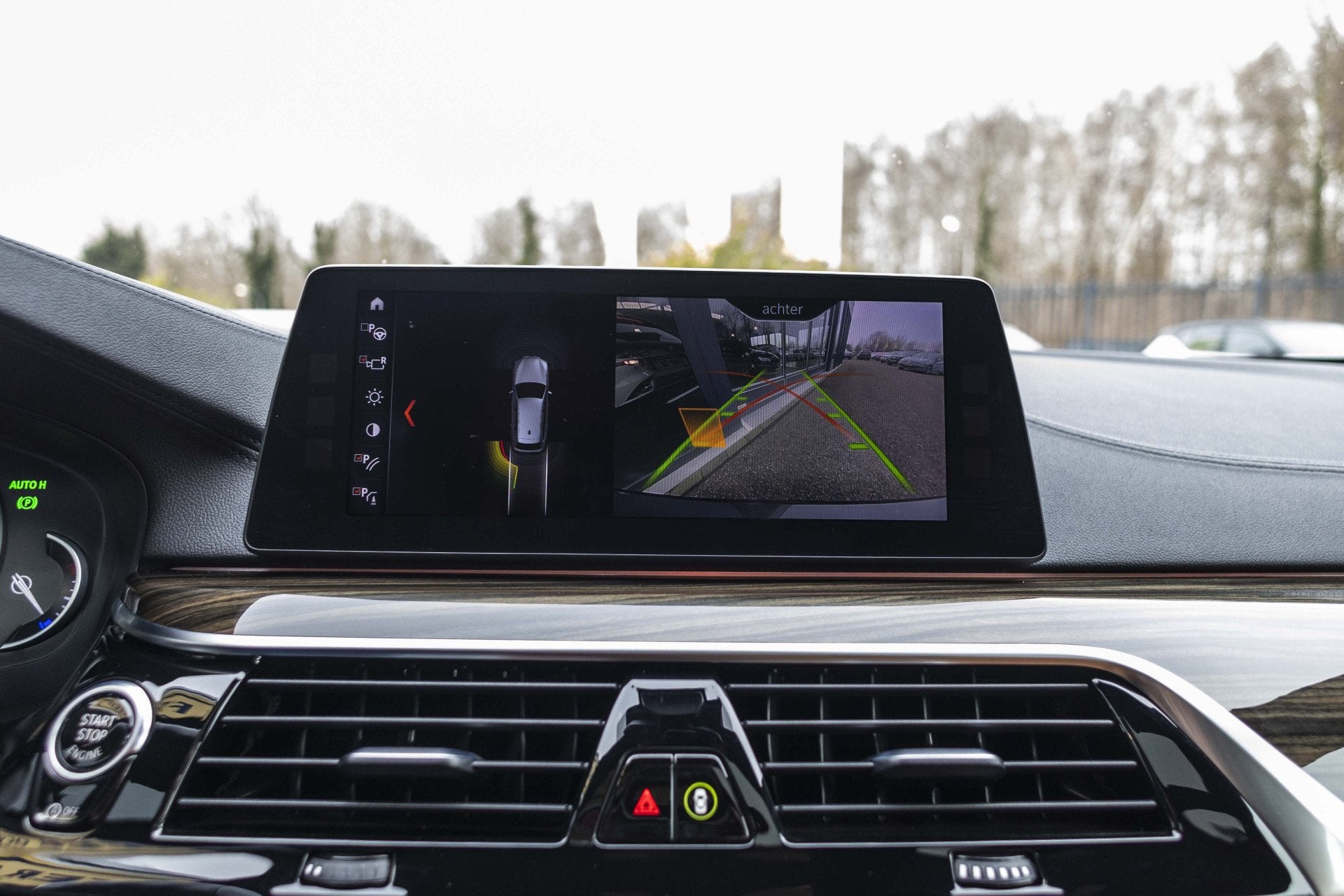Foto 40 van BMW 5 Serie Touring 520i High Executive luxery