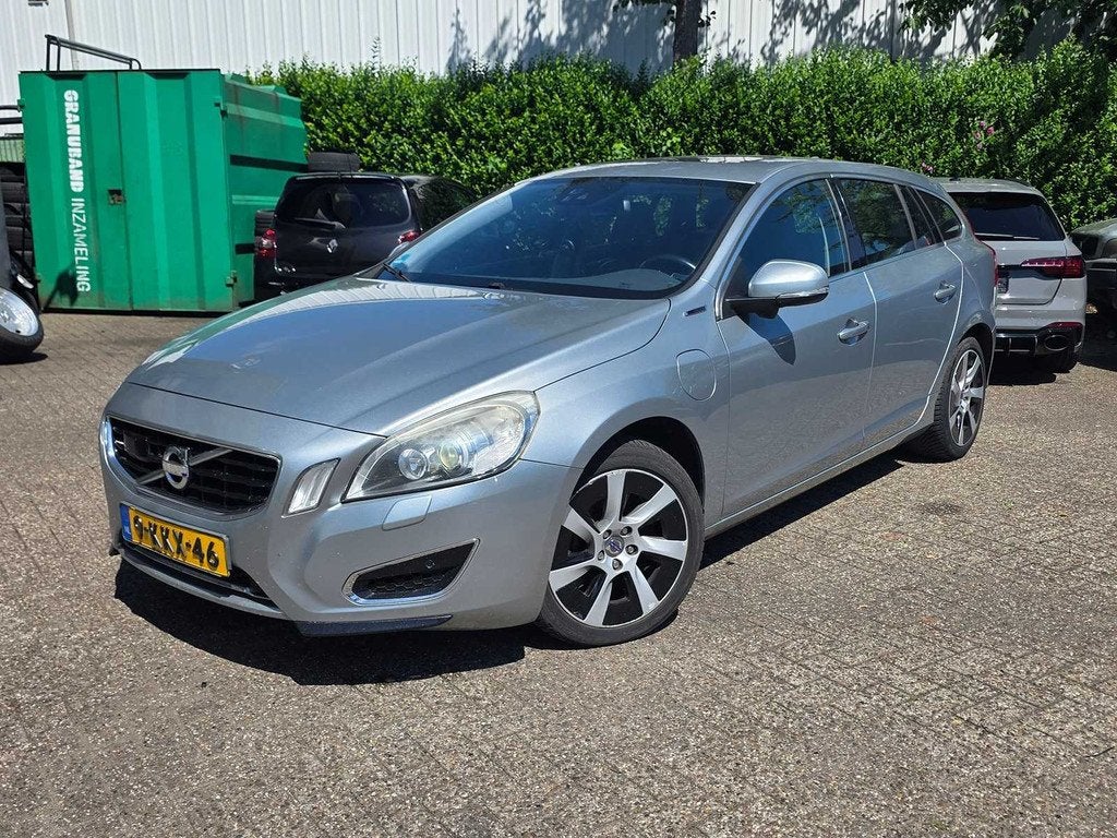 Volvo - V60 Plug In Hybrid - D6 AWD Plugin-Hybrid Summum - 2, Auto's, Volvo, Overige carrosserieën, 1848 kg, Overige brandstoffen