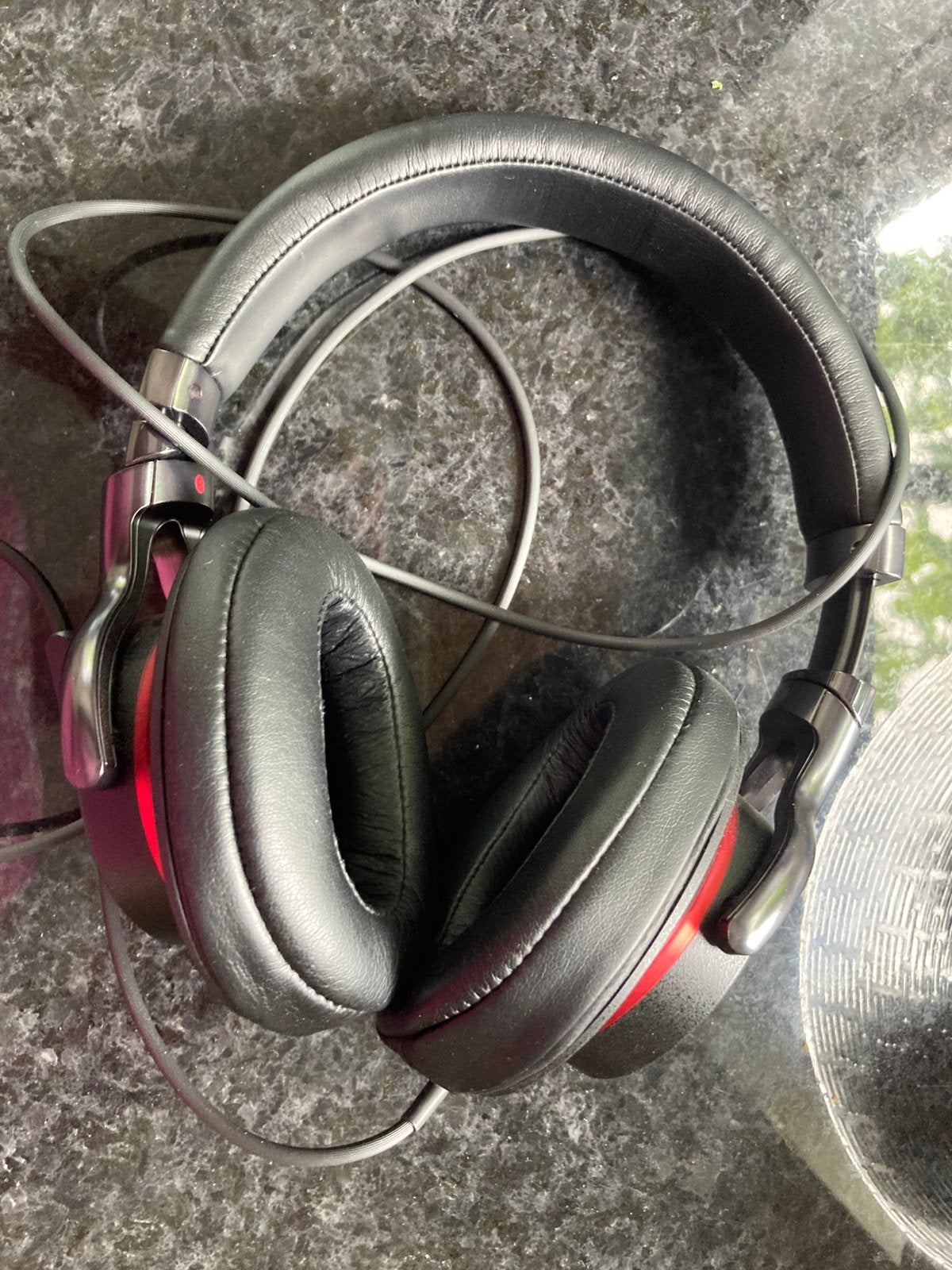 Te koop een Sony MDR-1A koptelefoon, Gebruikt, Ophalen of Verzenden, Zwart, Sony