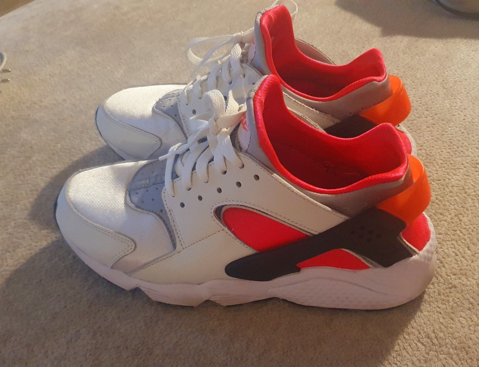 Nike Huarache Sneakers Maat 42 Wit/Roze, Wit, Nike, Ophalen of Verzenden, Sneakers of Gympen