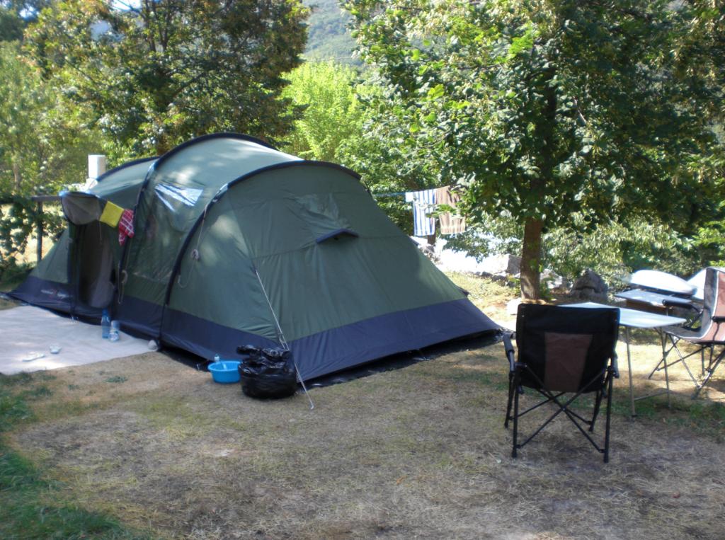 TENT WILDEBEAST: 4 p Zo Goed Als Nieuw!, Ophalen of Verzenden, Zo goed als nieuw, Tot en met 4