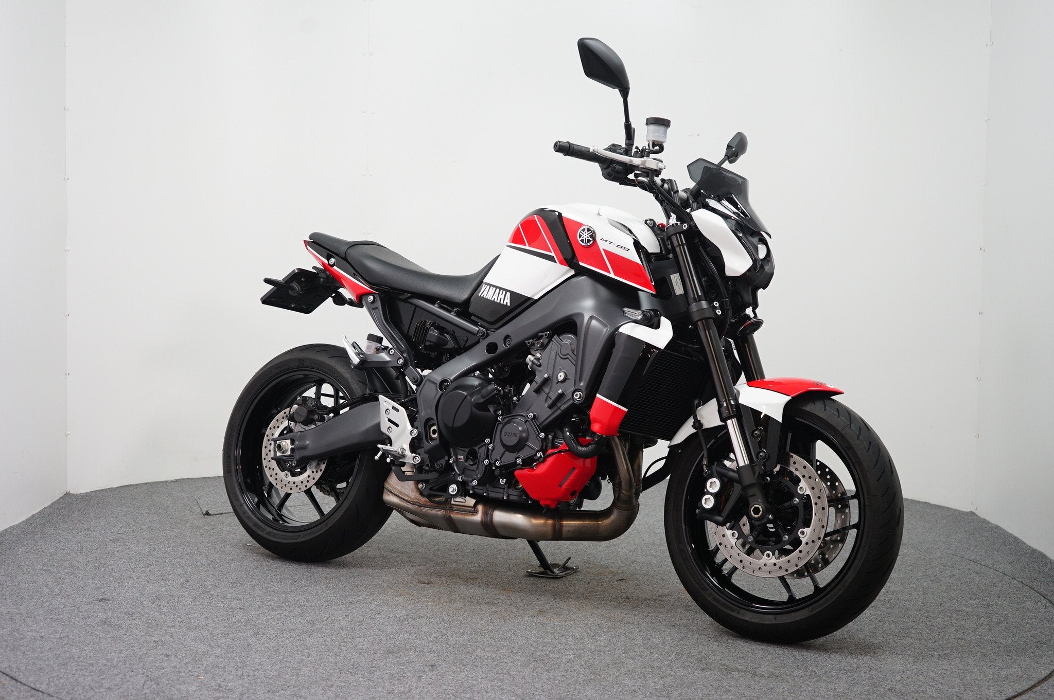 Yamaha MT-09 ABS (bj 2023), ABS, 890 cc, 12 t/m 35 kW, Naked bike