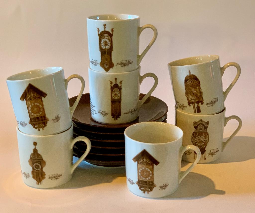Mitterteich Vintage 7 Kopjes en 6 Schotels met Klok Design