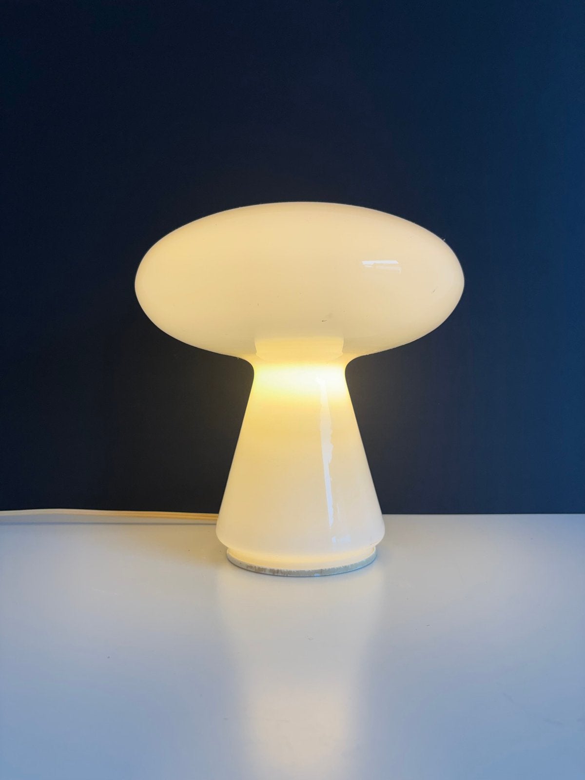 Prachtige vintage mushroom tafellamp, wit opaalglas 70s, Ophalen of Verzenden, Huis en Inrichting