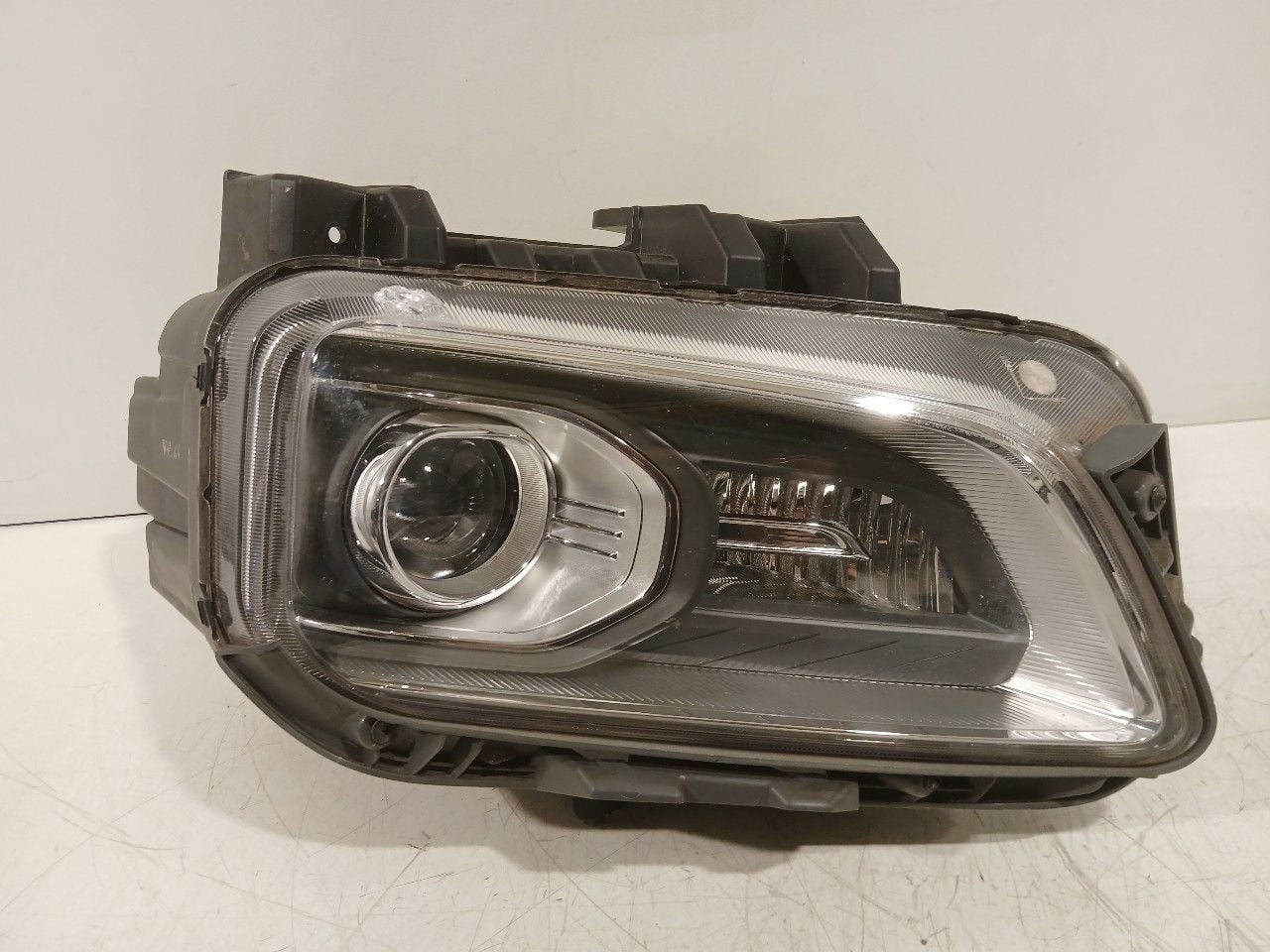 Koplamp rechts Hyundai Kona, Onderdelen@venauto.nl, Van der Ven Autorecycling B.V., Gebruikt, Ettenseweg 76, 4706 PB Roosendaal, The Netherlands