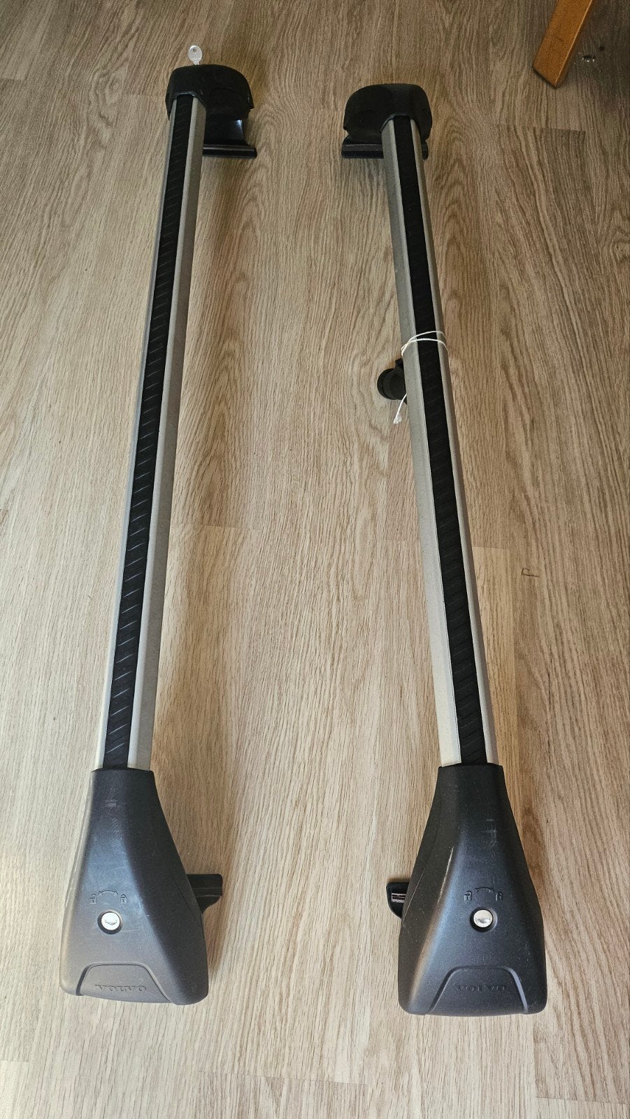 Originele Volvo dakdragers met sleutel, Ophalen