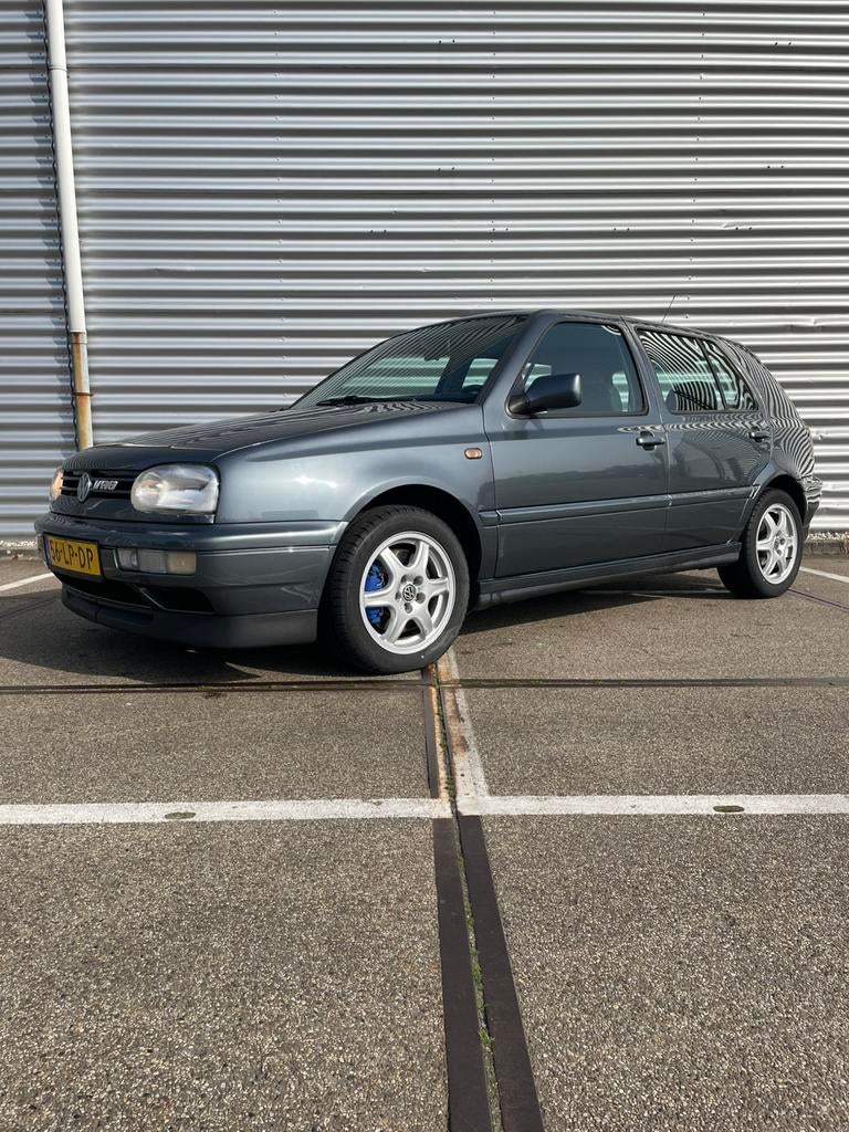 Volkswagen Golf 2.9 GT Syncro 140KW E2 1997 Grijs, Auto's, Volkswagen, Stoelverwarming, Zwart, 190 pk, 1299 kg