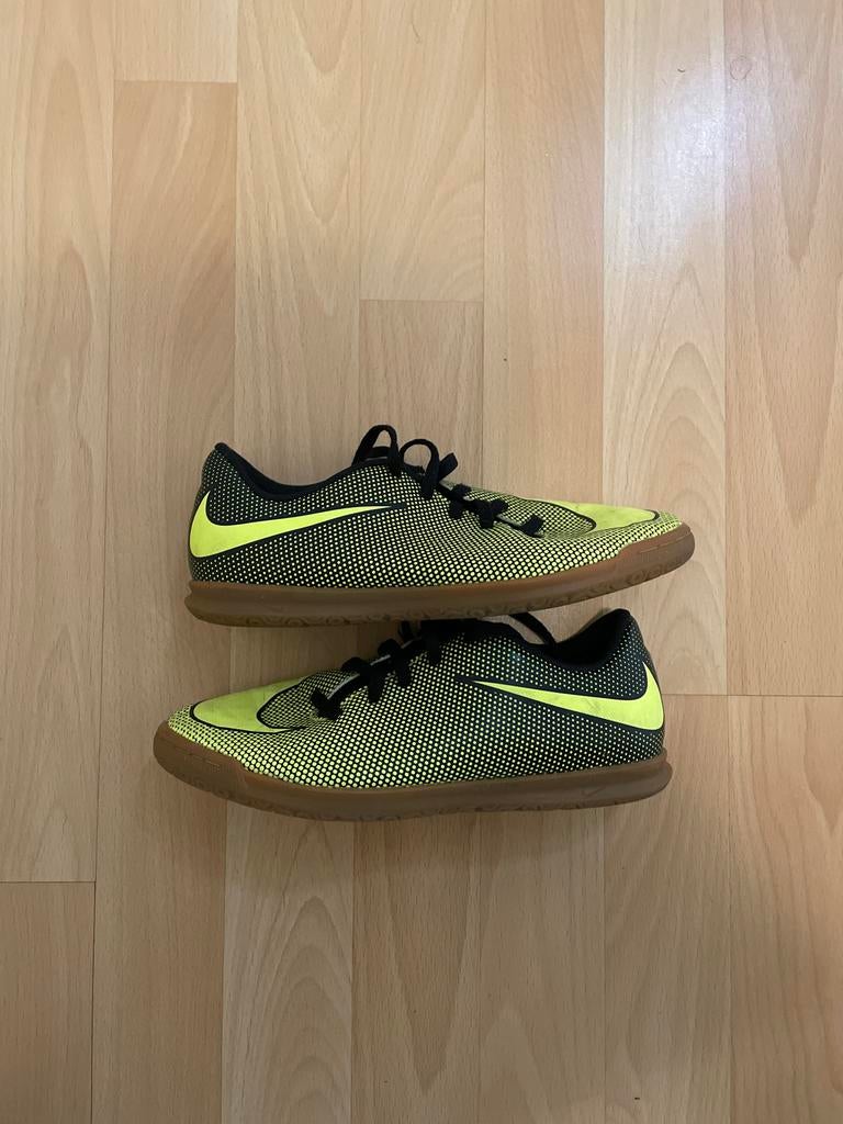 Zaalvoetbalschoenen maat 36 - Gebruikt, nog in goede staat, Ophalen, Gebruikt, Schoenen