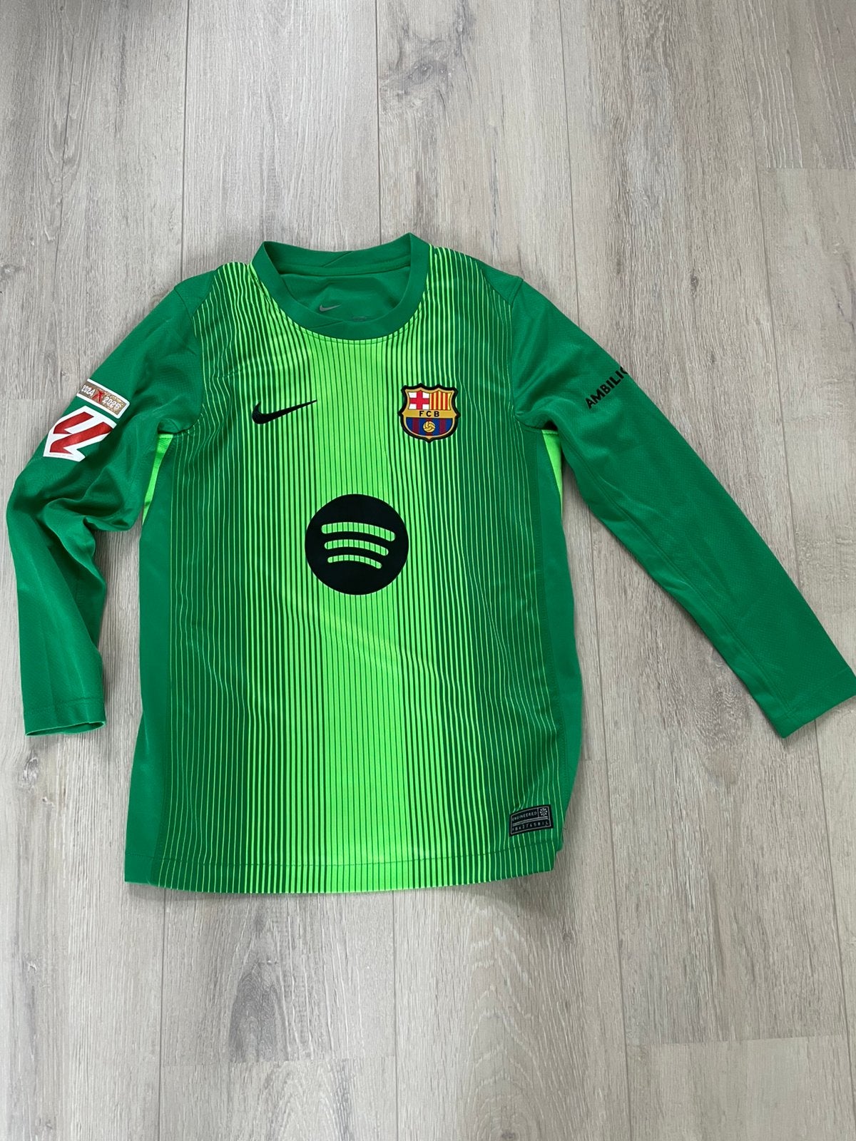 Keepersshirt FC Barcelona, Maat XS of kleiner, Ophalen of Verzenden, Zo goed als nieuw, Shirt