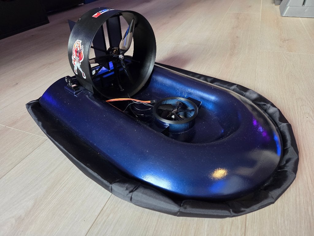 RC Hovercraft * Custom 3D * Gyro, Ophalen of Verzenden, Zo goed als nieuw