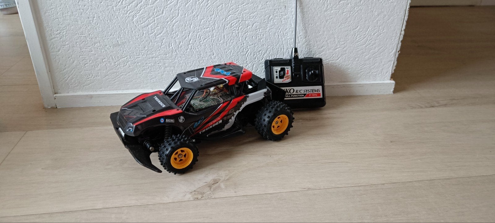 Opknapper Bestuurbare Auto - RC Buggy met afstandsbediening, Elektro, Gebruikt, Auto offroad, Ophalen of Verzenden