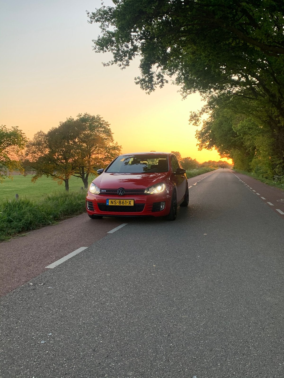 Volkswagen Golf 2.0 GTI 155KW DSG 2009 Rood, Zwart, 4 cilinders, 14 km/l, Bedrijf
