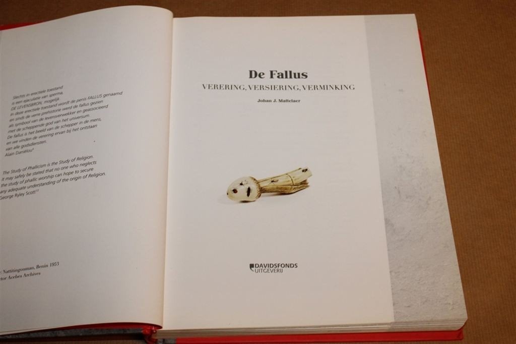 De Fallus — Verering, Versiering, Verminking, Ophalen of Verzenden, Gelezen, Europa